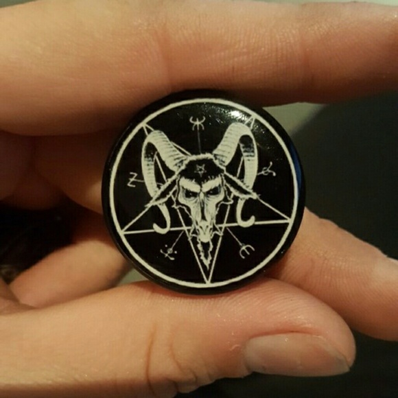 Baphomet Plugs - Picture 2 of 2